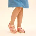 Lade das Bild in den Galerie-Viewer, Affenzahn Sandale Vegan Airy Flamingo