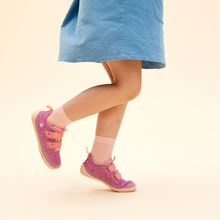 Lade das Bild in den Galerie-Viewer, Affenzahn Barfußschuh Knit Flamingo/Pink
